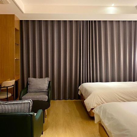 Hotel Avenue Changwon Exterior photo
