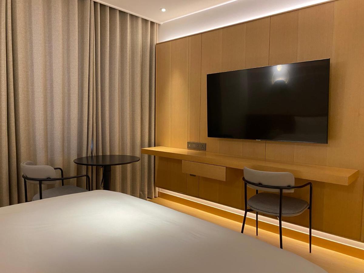 Hotel Avenue Changwon Exterior photo