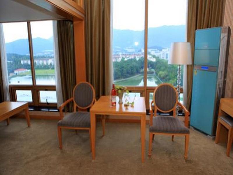 Hotel Avenue Changwon Exterior photo